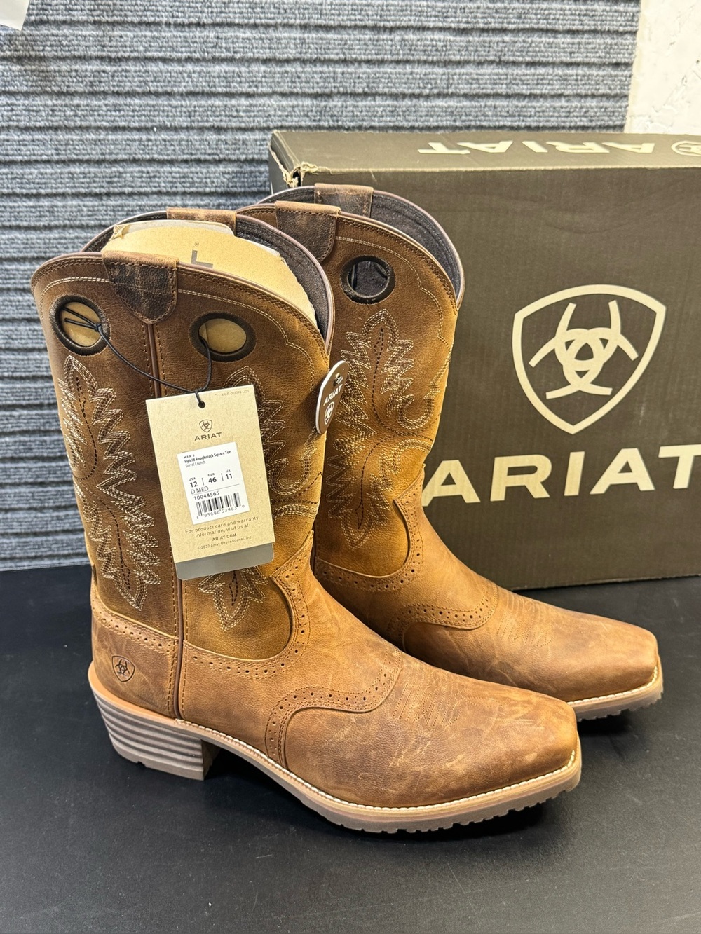 Ariat Hybrid Roughstock Square Toe Boots 12 D